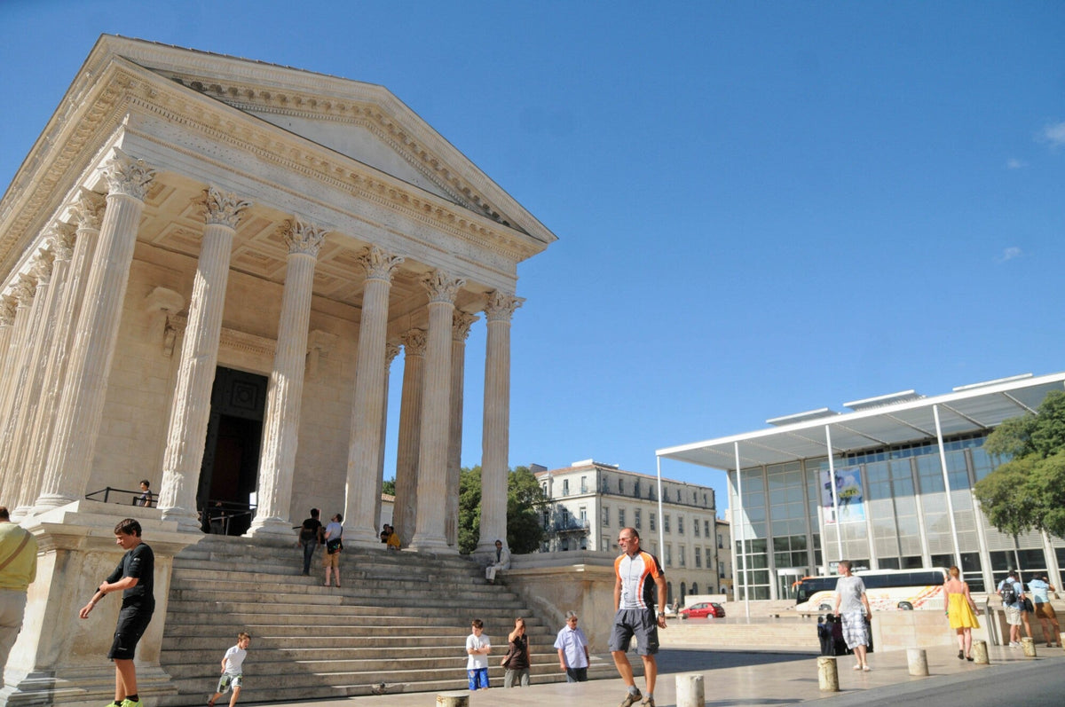 Galeries d’art à Nîmes : annuaire et quartiers artistiques